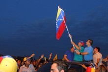 Capriles: Para poder llegar al cambio nacional tenemos que g...
