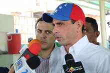 Capriles: Rechazamos contundentemente la compra de más avion...