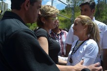 Adriana D’ Elía da apoyo a familiares de presos políticos