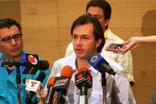 Ramón Muchacho: En Venezuela es riesgoso actuar apegado a la...