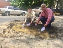 Fernando Albán: En las calles de Caracas hay más huecos que ...