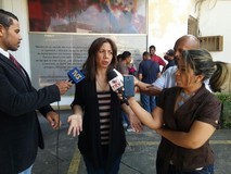 Betsy Bustos: Medidas económicas de Maduro se traducen en má...