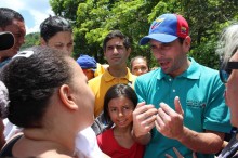 Capriles: Economía seguirá en crisis mientras gobierno compr...