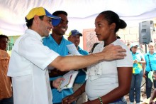 Capriles reiteró la importancia de ganar comicios del 6D par...