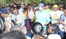 Capriles: Mientras nuestros productores viven en pobreza, el...