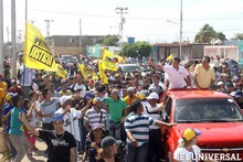 Capriles: "Quien no vota le regala su voto al Gobierno&...