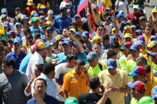 Capriles: Unidos vamos a poner nuestra huella y vamos a ir a...