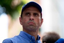 Capriles recuerda cómo el chavismo “volvió leña” el bolívar