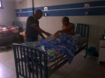 Julio Castillo denuncia escasez de insumos en Hospital Casal...