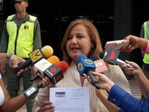 Dinorah Figuera solicitó al Ministerio Público esclarecer ca...