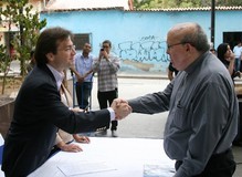 Ramón Muchacho entrega aportes económicos a organizaciones r...
