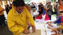 Carlos Paparoni votó al mediodía de este 10S en Bailadores