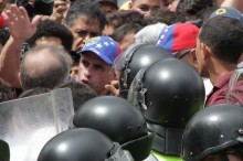 Capriles: Ojalá rectoras del CNE tomen en cuenta lo que está...