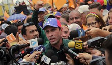 Capriles desde Maracaibo: “Mientras Arias defiende a Maduro,...