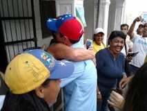 Capriles pidió al pueblo vencer la abstención para alcanzar ...