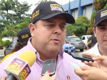 Jesús Báez: "El gobernador debe proceder a desarmar a l...