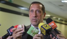 José Guerra denuncia canje de bono Pdvsa 2017 en condiciones...