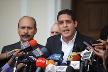 José Manuel Olivares responsabilizó a Maduro y al general Za...