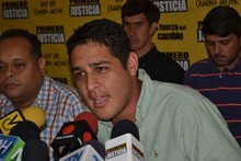 José Manuel Olivares fustiga a la Ministra de Salud: “Exigim...