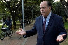 Julio Borges: Cilia Flores es tan responsable como Maduro de...
