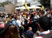 Julio Borges: Venezolanos continuarán en la calle por el ref...