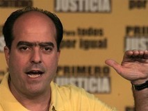 Julio Borges: Protesta pacífica, pero firme
