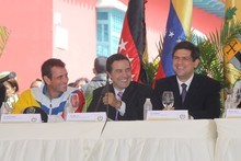 Capriles acompañó a Ocariz en su juramentación como Alcalde ...