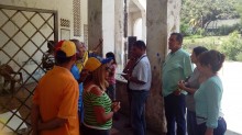Fundación Manos para Vargas visita a los refugiados del Hote...
