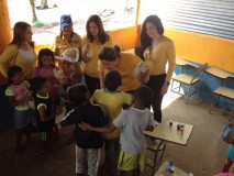Primero Justicia Bolívar rindió homenaje a los niños en su d...