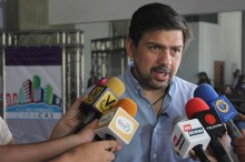 Carlos Ocariz lanzó portal web recuperemoscaracas.com 