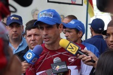 Capriles fue multado por la Contraloría y aseguró que se bus...