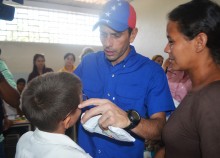 Capriles: Cerca de 21 mil estudiantes mirandinos se han bene...