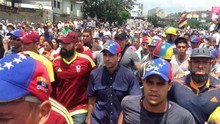 Capriles exhortó a la Fanb a no hacerse cómplice de los capr...