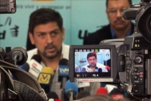 Carlos Ocariz se ausenta de su cargo por la salud de su hijo