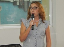 Claudia Toro: Debemos defender la poca democracia que nos qu...