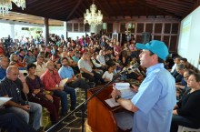 Capriles: Vamos a pedir los recursos para todos nuestros tra...