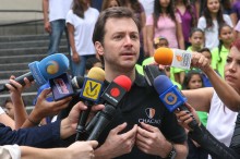 Ramón Muchacho: “El Gobierno pretende jugar con la educación...