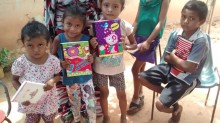 Primero Justicia Zulia entrega útiles escolares a niños del ...