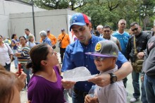 Capriles: Es tiempo que el pueblo despierte para que sus der...