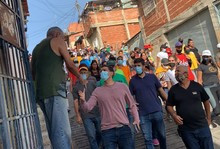 Carlos Ocariz exige desde Petare vacunas para todos los vene...