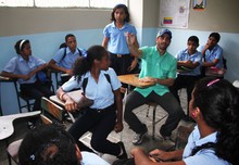 Capriles: Lo que reclaman los trabajadores es lo que la Cons...