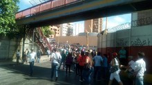 Detienen a trabajadores de la Gobernación de Miranda en prot...