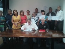 Pablo Zambrano: Jubilados y trabajadores de la Salud protest...
