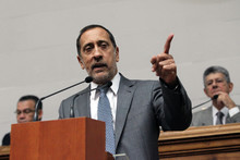 José Guerra: Liquidez monetaria del BCV propició la devaluac...