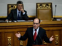 Julio Borges: Lo que nos queda es luchar sin miedo y en todo...