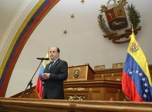 Julio Borges: 3 millones de venezolanos escarban en basura p...