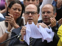 Julio Borges: En Venezuela Nicolás Maduro dio un golpe de Es...