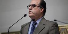 Julio Borges llama al mundo y a la cúpula de la FANB a presi...