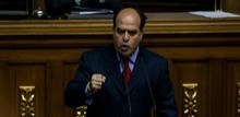 5 detalles + fotos del presidente entrante de la AN Julio Bo...