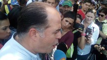 Julio Borges: La policía nos informó que tenían órdenes de d...